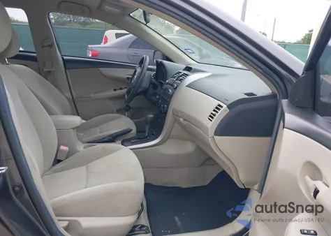 2013 Toyota Corolla L z USA, uszkodzony, nr VIN 5YFBU4EE4DP092394